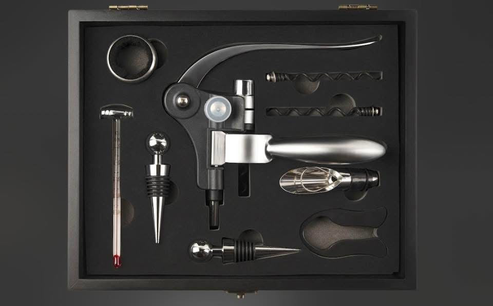 Hotel Collection Wine Accesory Kit