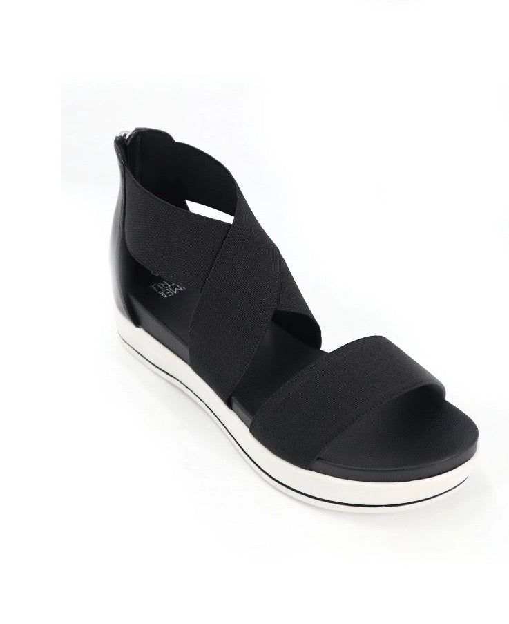 Time & Tru Comfort Sandal