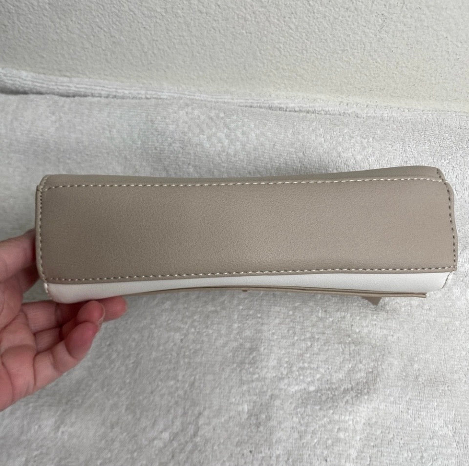 Yani J'adore Beige and White Crossbody Clutch